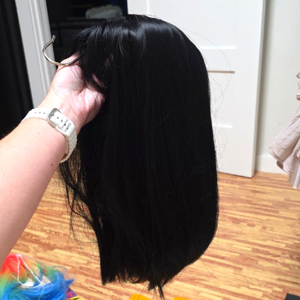 Sleek Black Women's Hair Wig 🖤